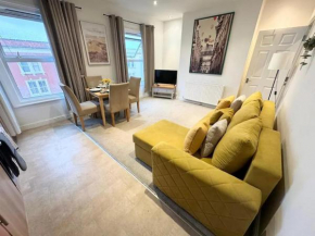 Lovely Central 1BR Flat